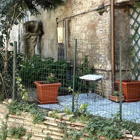 Romantico Rifugio - Centro Storico Apartment